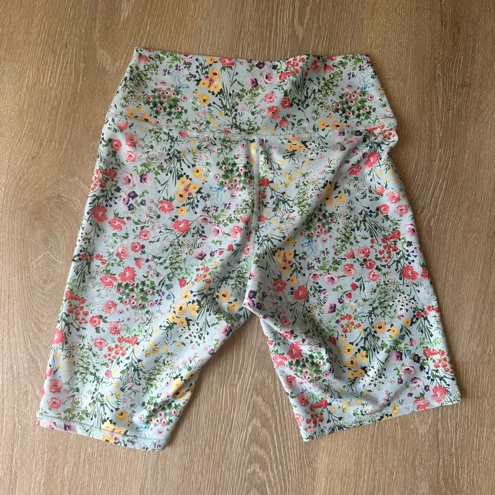 ALICE + OLIVIA  floral bike shorts - Picture 6 of 7